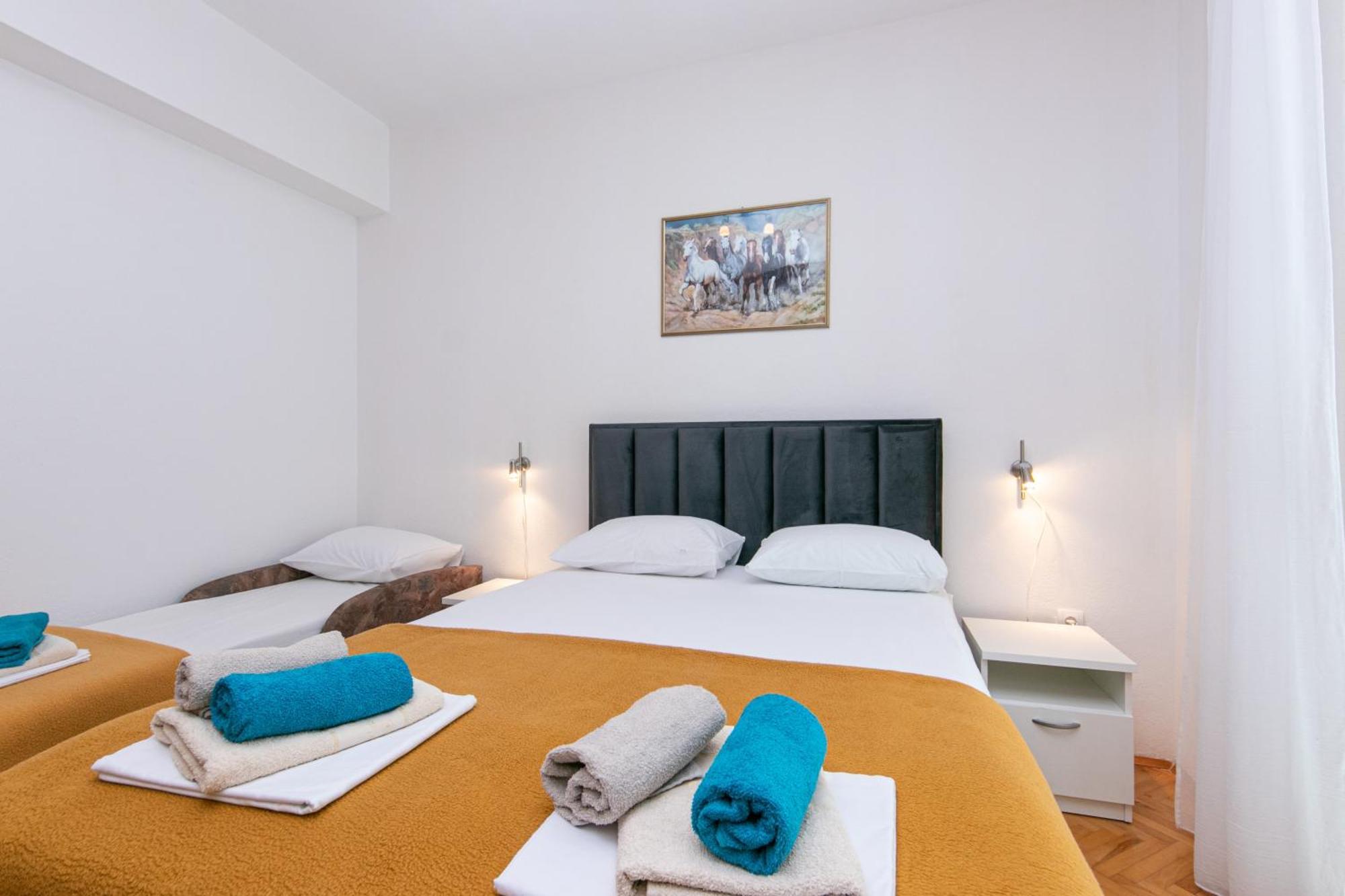 Apartments With A Parking Space Pisak, Omis - 5975 Εξωτερικό φωτογραφία